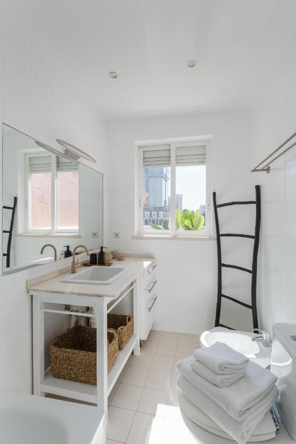 Casa Boma Lisboa - Lighting Apartment With Private Balcony - Campolide I Экстерьер фото